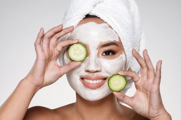 Limpieza facial esencial para el cuidado de la piel